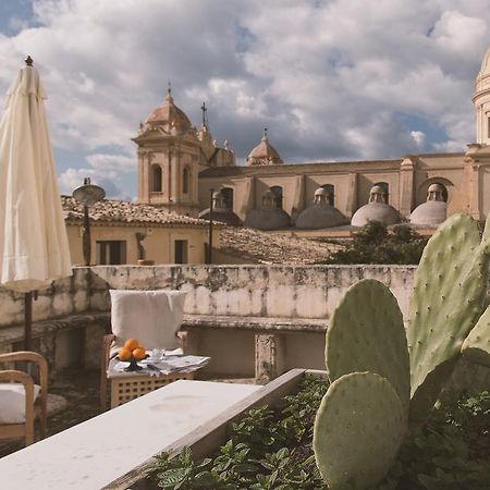 Palazzo Trigona Suites Noto Exterior foto